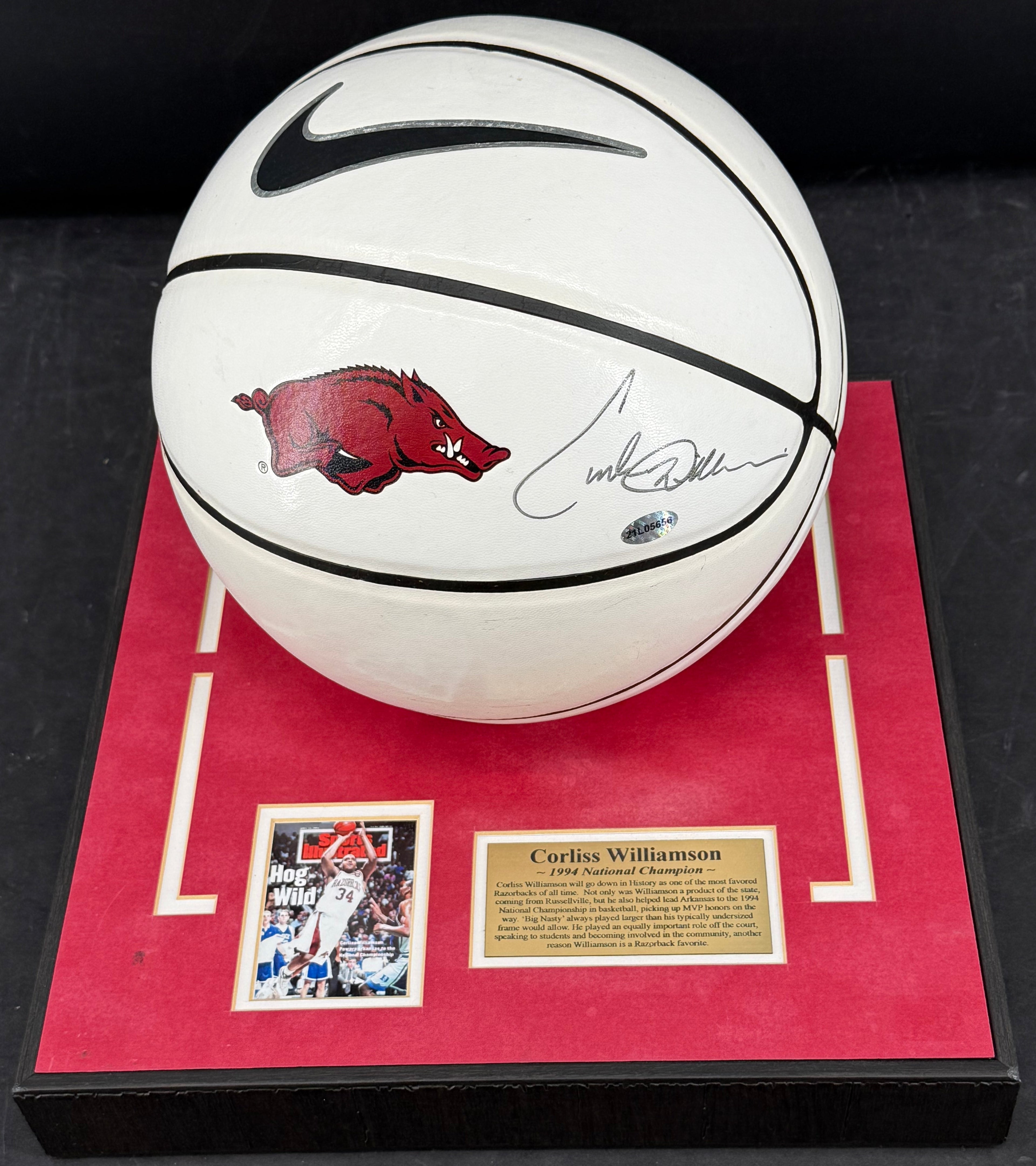 Corliss Williamson Autographed Arkansas Razorbacks Basketball Display